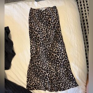 reformation layla leopard print pull on midi skirt